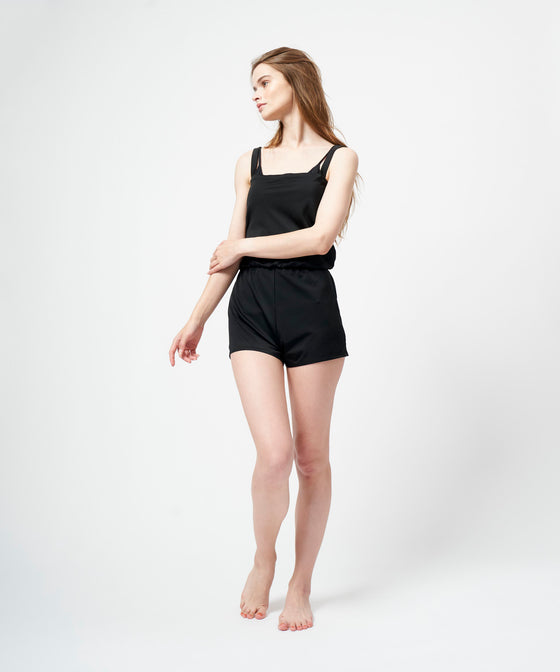【GUACAMOLE】SQUARE NECK PLAYSUIT BLACK