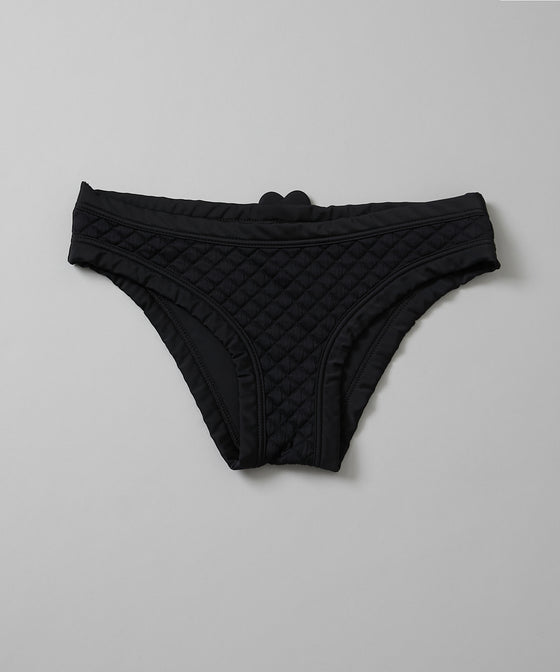 【GUACAMOLE】QUILT HEART LOW RISE BOTTOM / BLACK