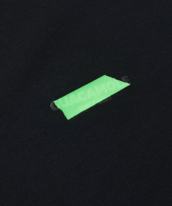 【GUACAMOLE】CENTERED LOGO TEE / BLACK